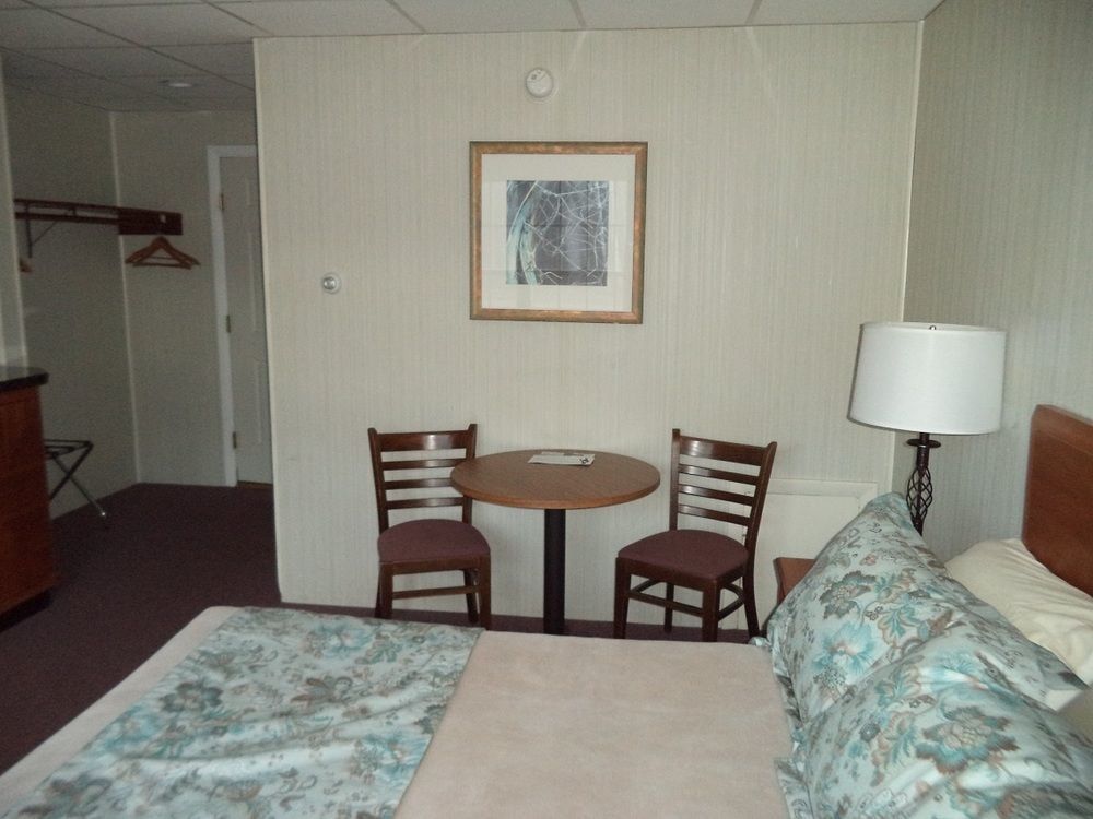 Colonial Valley Motel Farmington エクステリア 写真